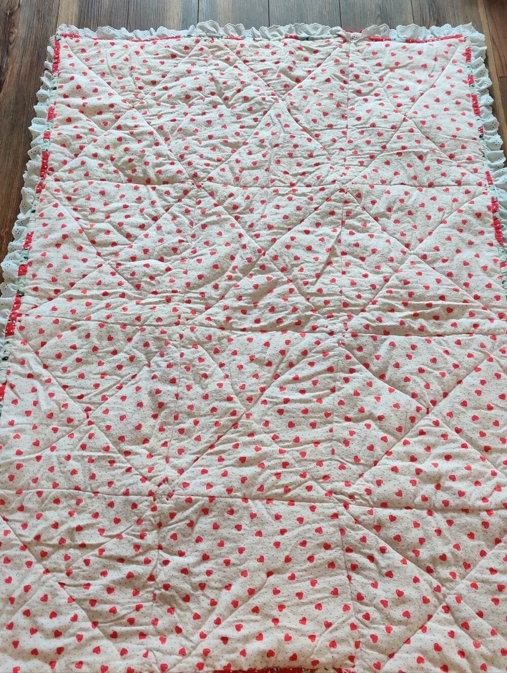 Vintage Handmade Red Polar Bear Baby Blanket Red Quilt Christmas Holiday Lace